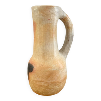 Sejnane terracotta jug