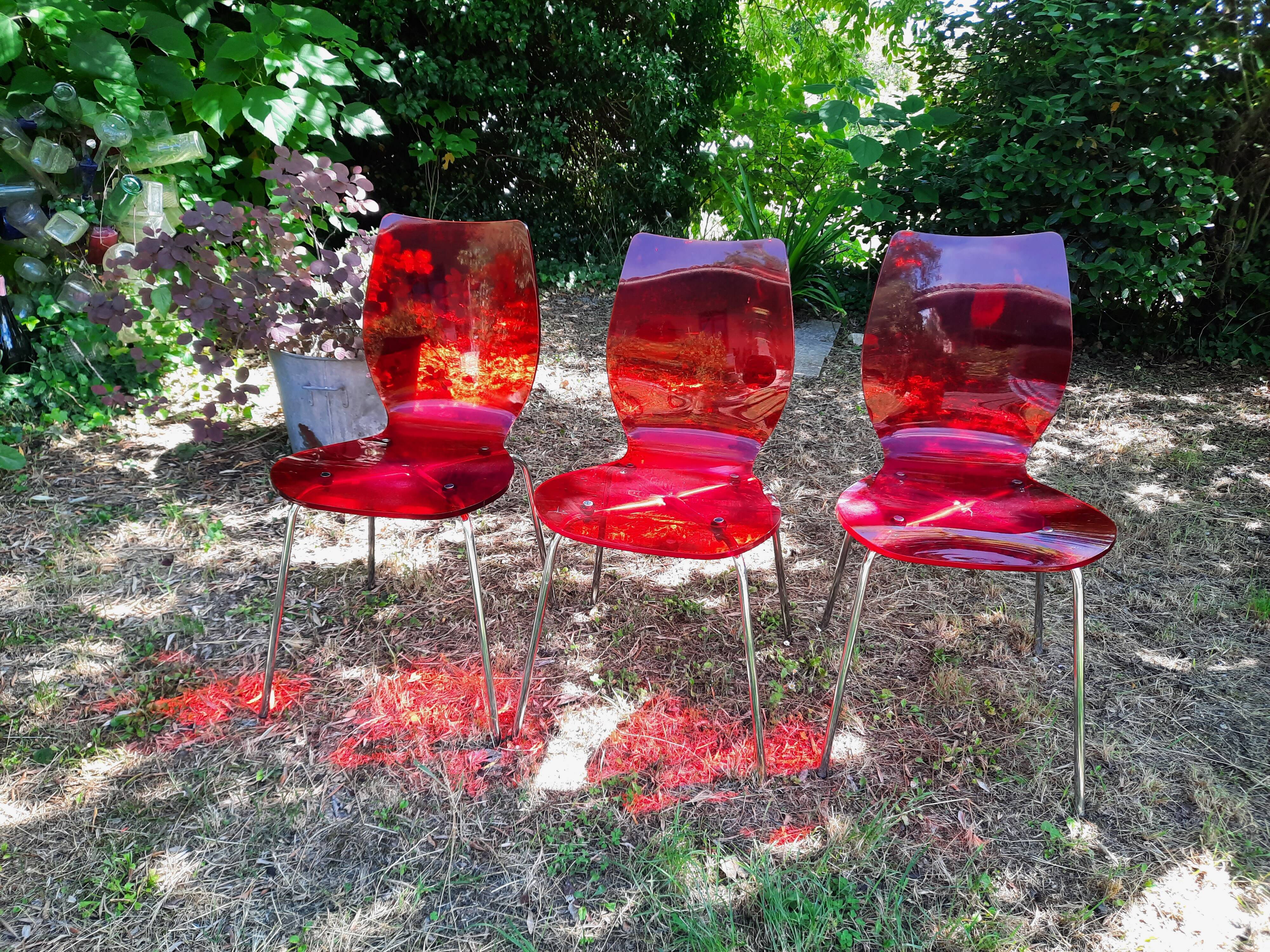 set of 3 vintage plexiglass chairs