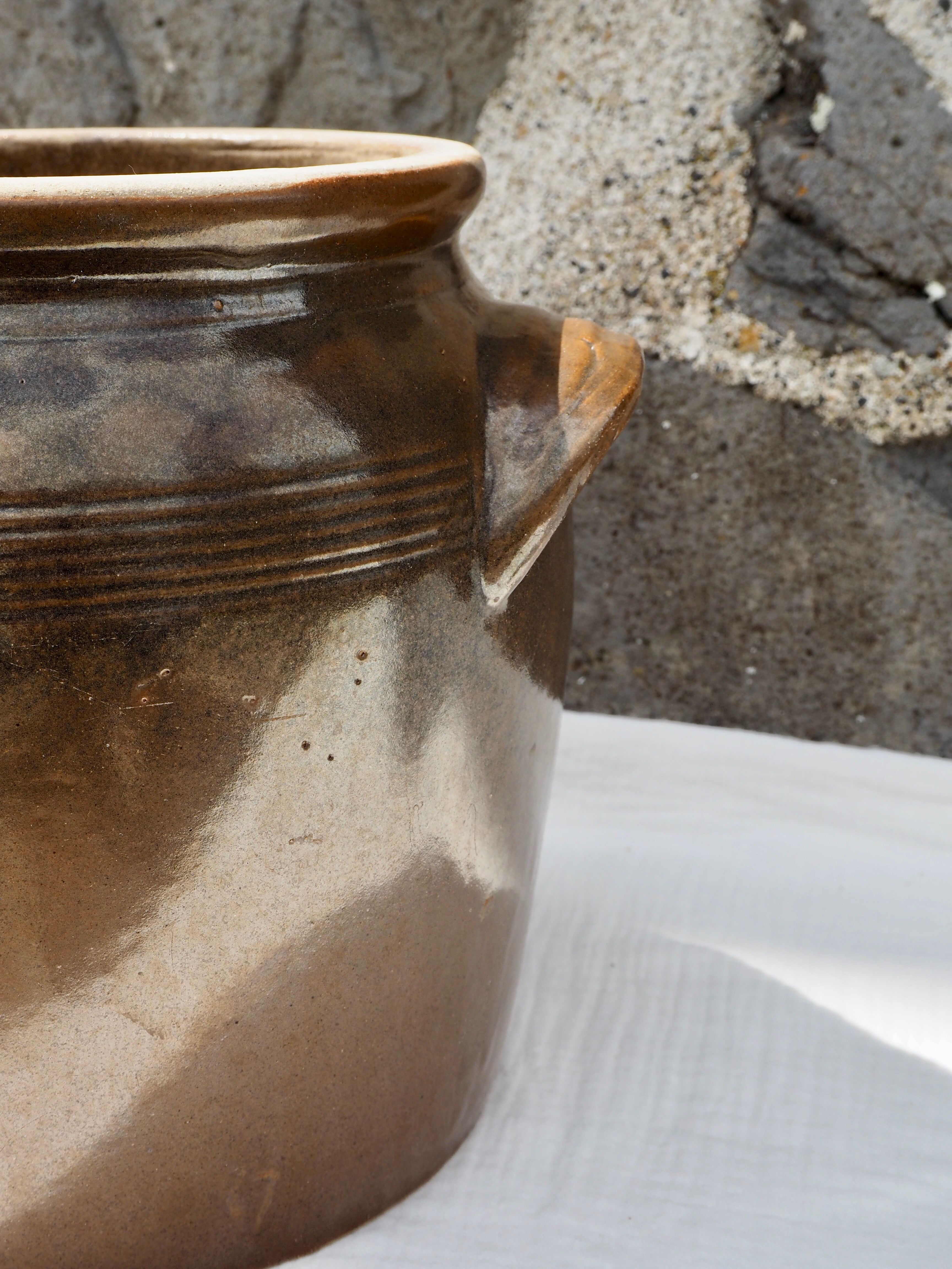 Brown glazed grease pot