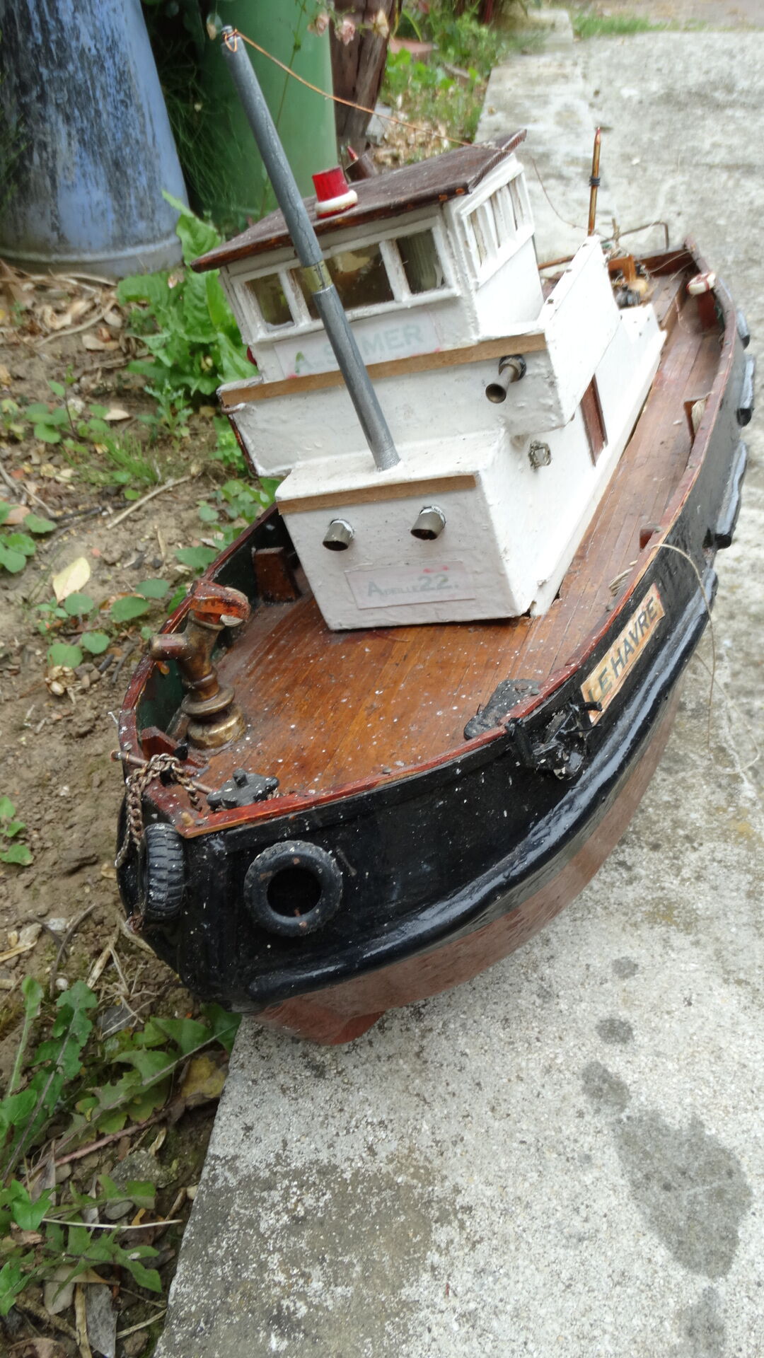 Boat tug bee 22 le havre jouet 70s