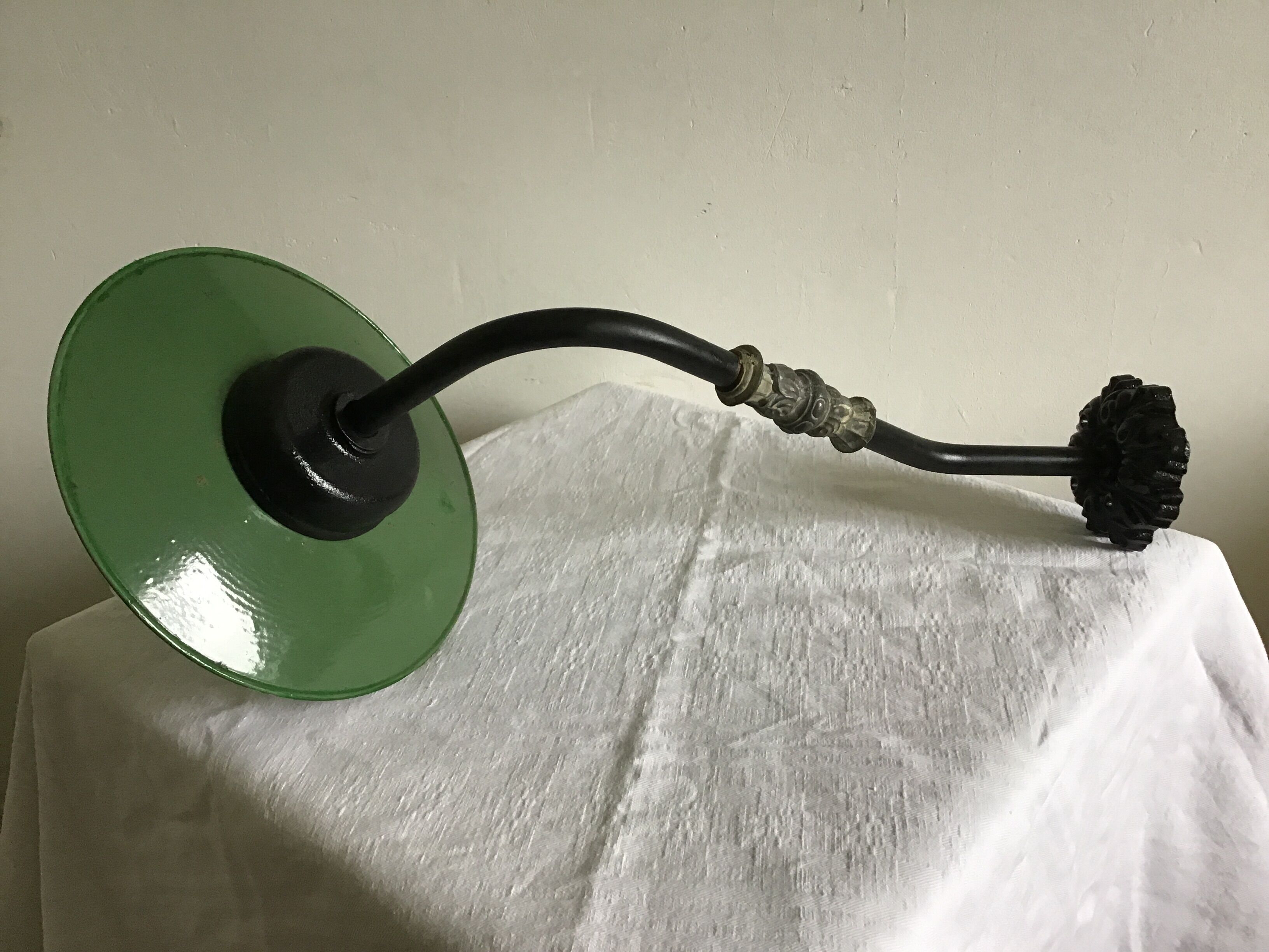 Gooseneck wall lamp