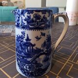 Jug in English porcelain