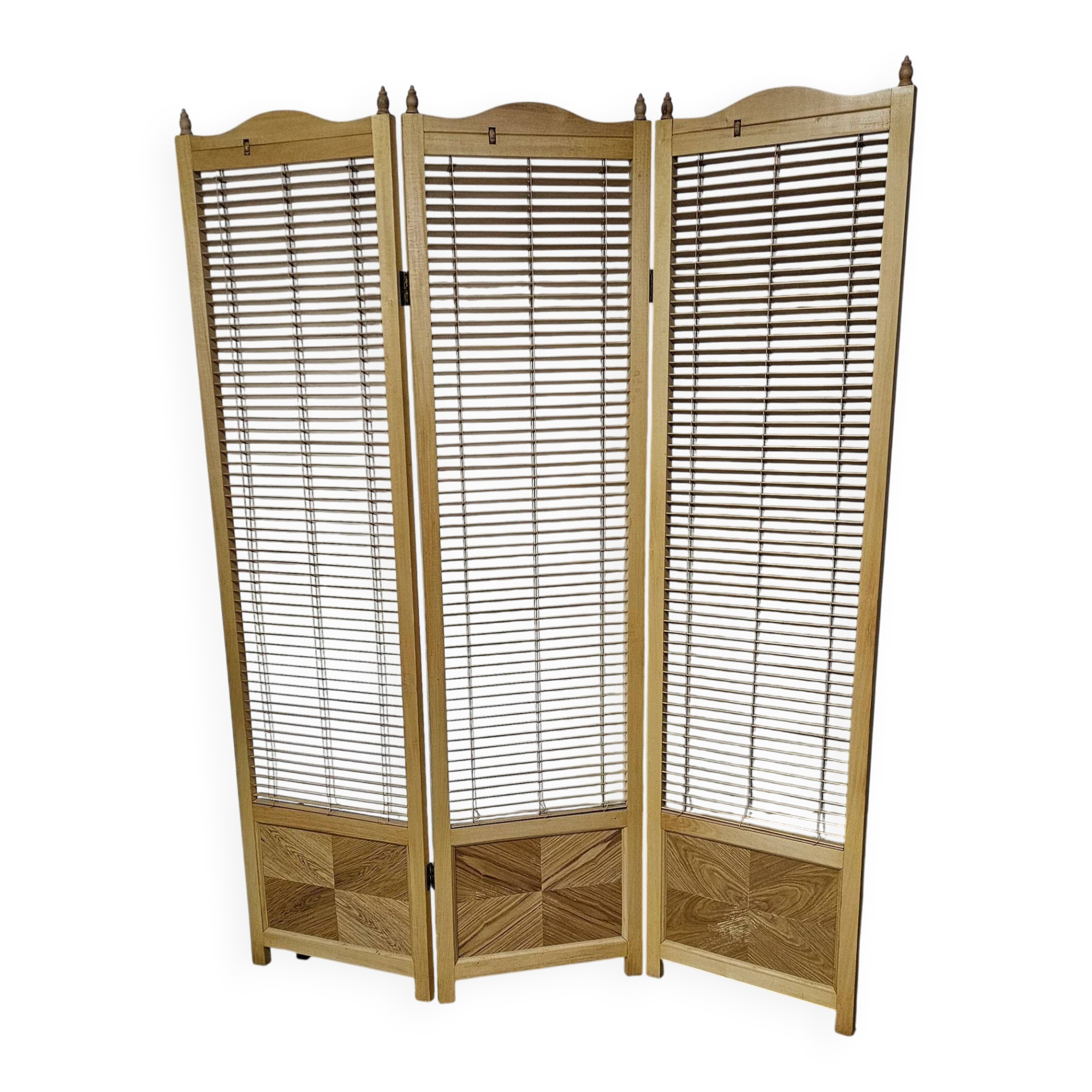 Room divider, French blonde beech louvered screen, 1960s, width 155 cm, height 185 cm