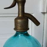 Ancien siphon en verre bleu