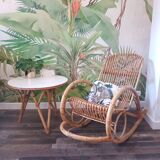 Chaise à bascule en rotin