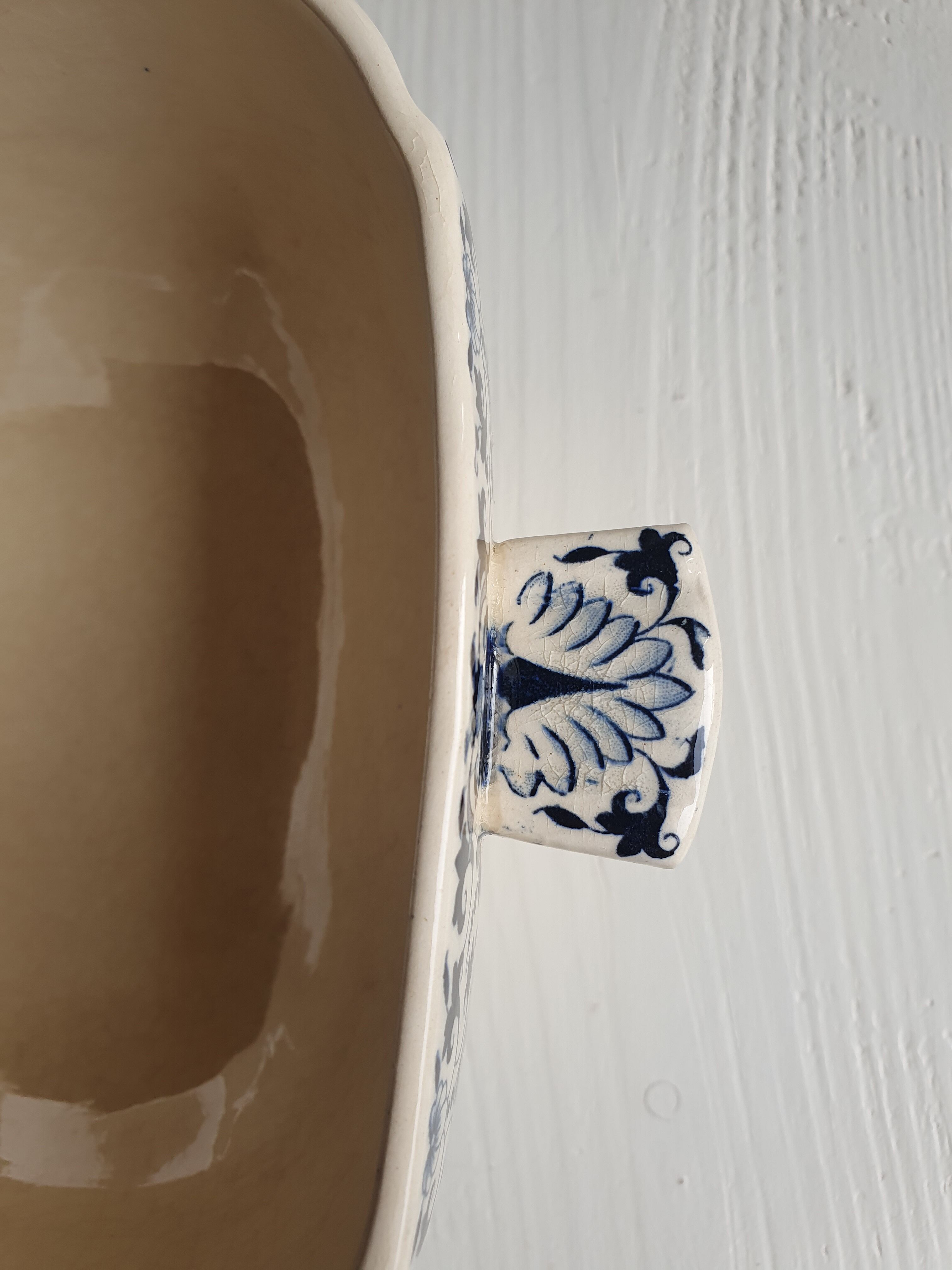 Iron Earth tureen earthenware from Gien model Ibis