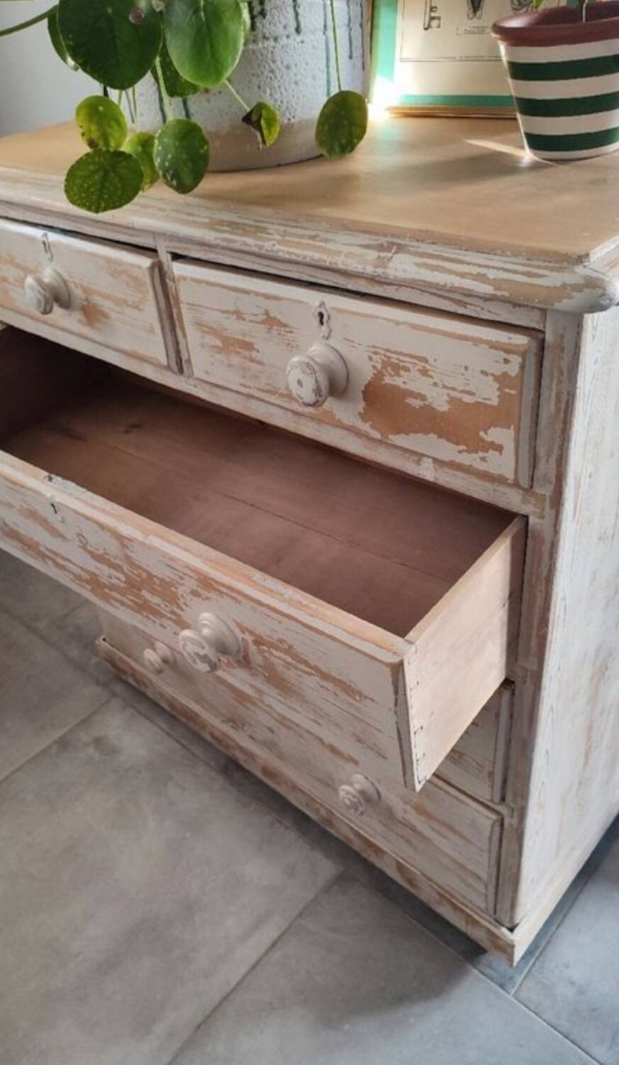 Chest of drawers 1970