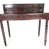 Bureau de chambre à gradin pour espace réduit