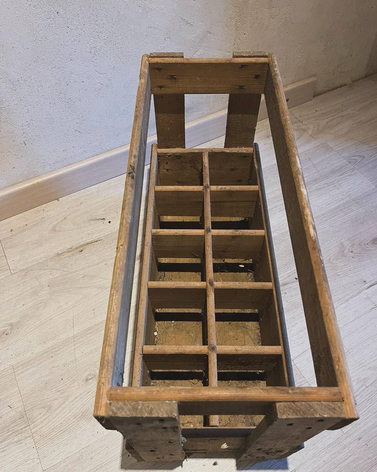 VUG wooden bottle rack 1930/40