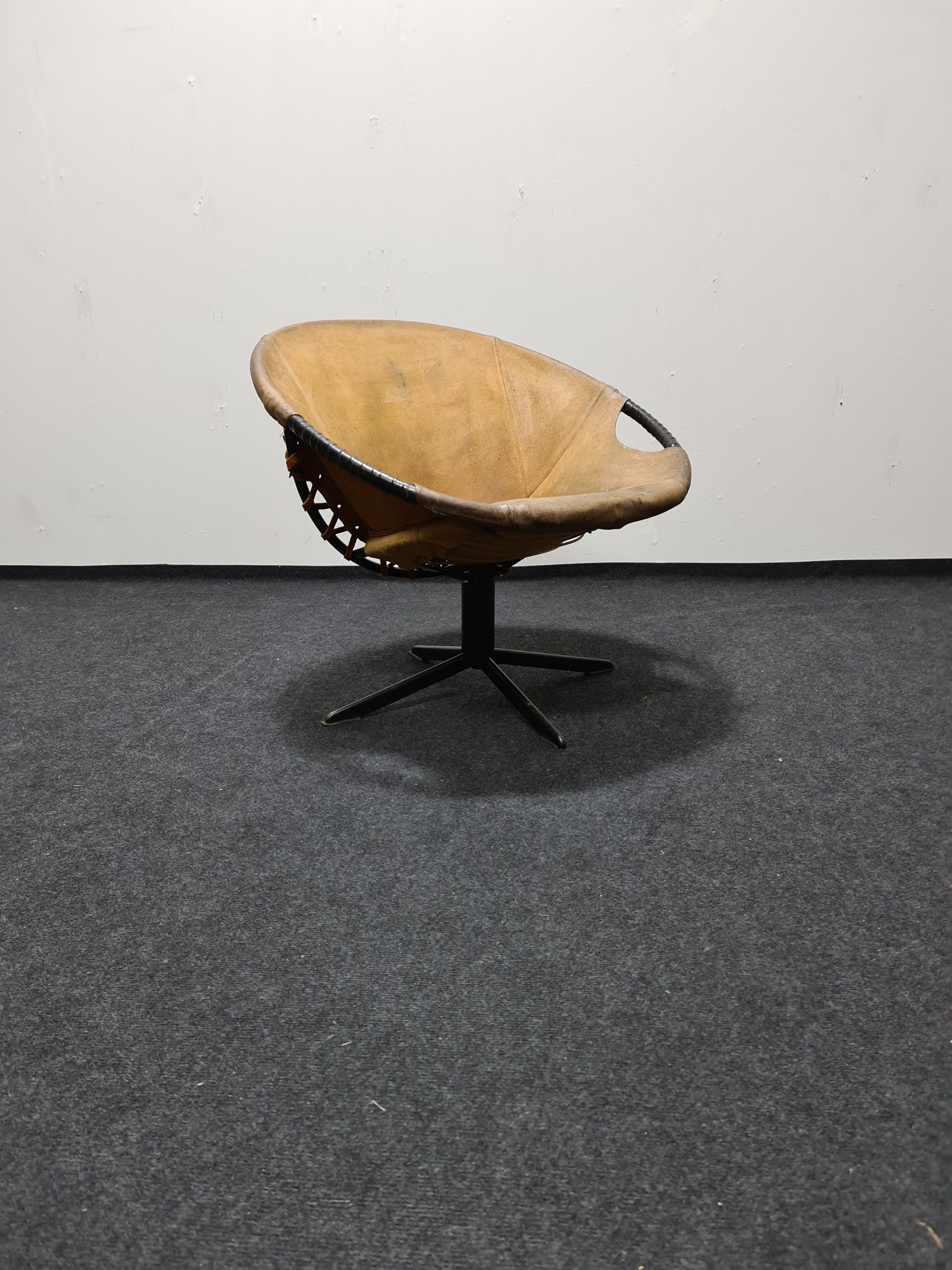 Chaise pivotante vintage Lusch & Co