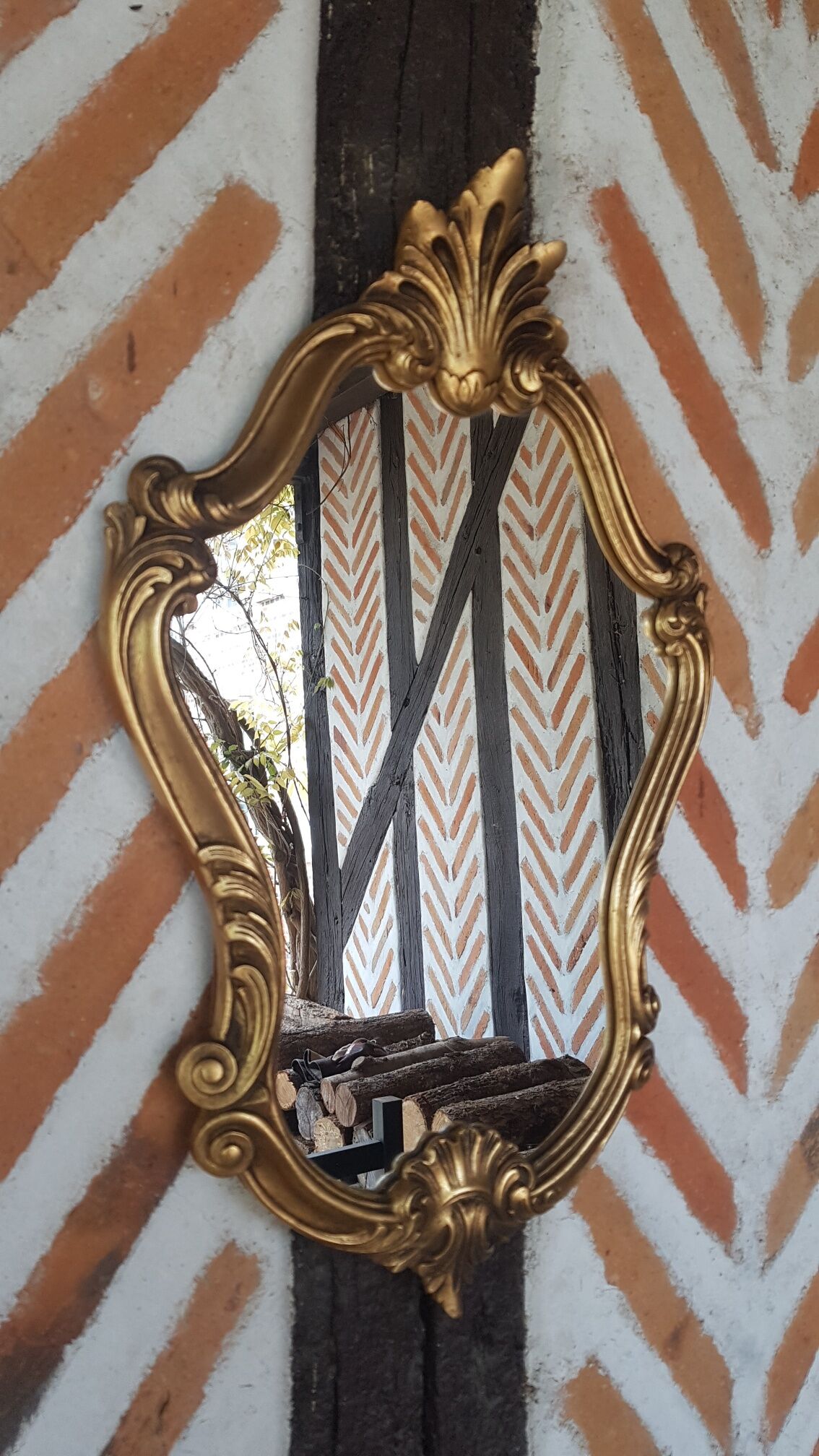 Baroque mirror style gilded rocaille