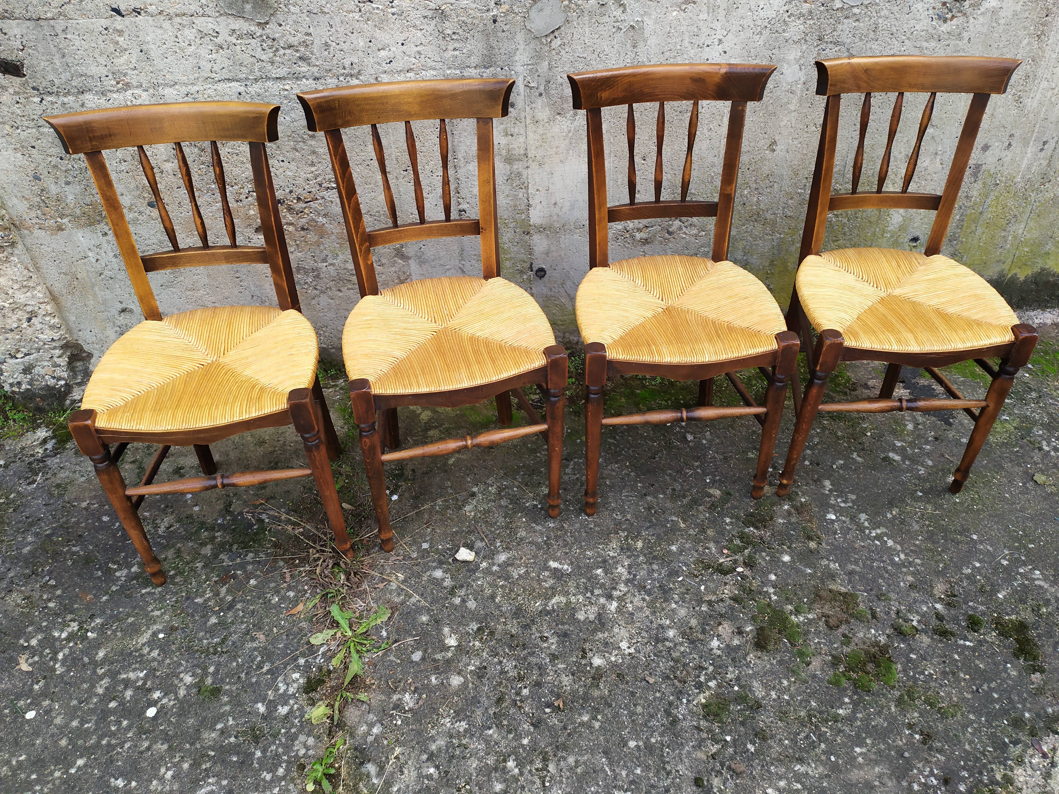 Chaises paillés rustique