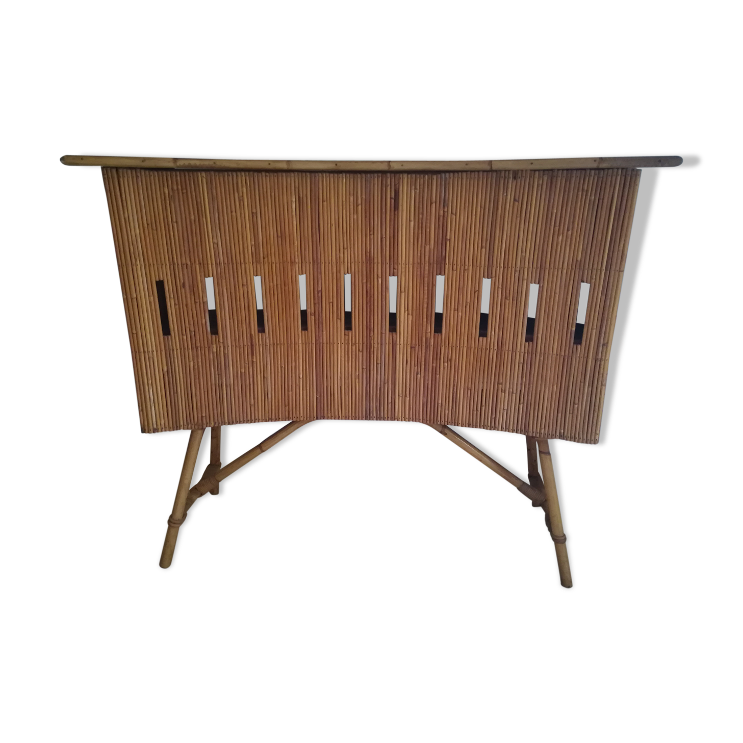 Bar en marqueterie de rotin