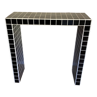 Console tile black mosaic and white joint