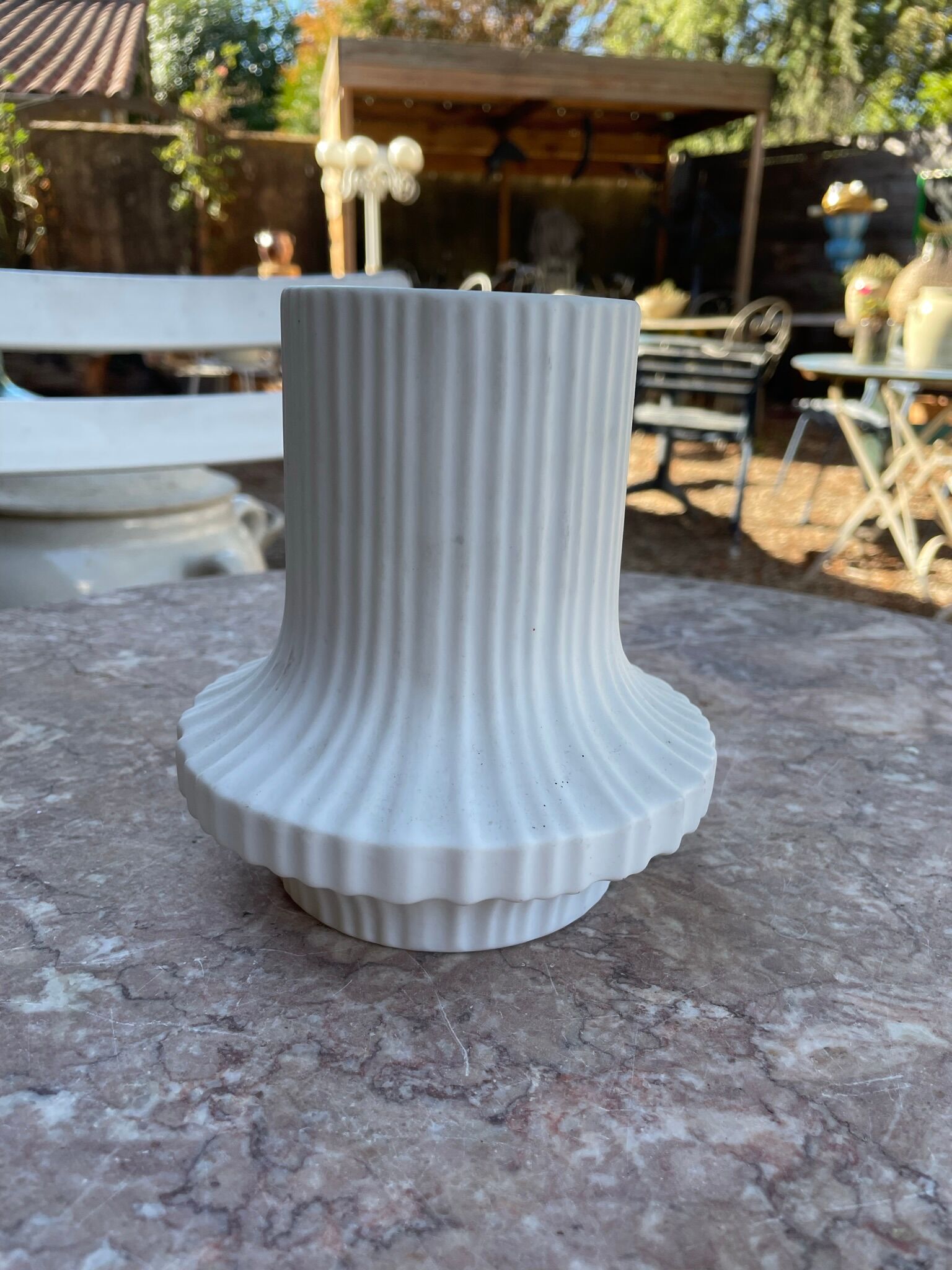Vintage white vase in Heinrich porcelain