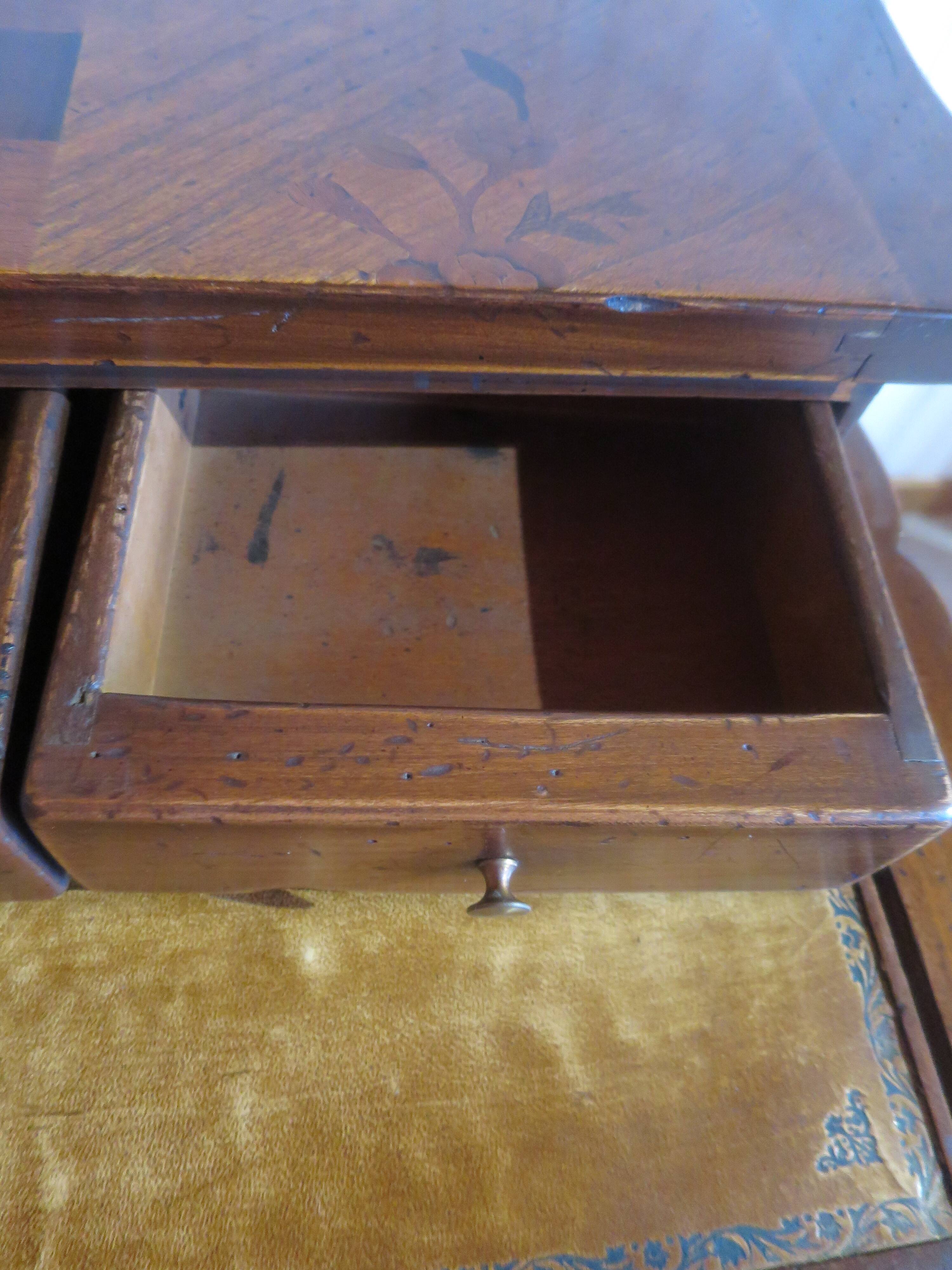 Secretary with mechanism - 4 secret drawers - lock - marquetry chessboard - 1950