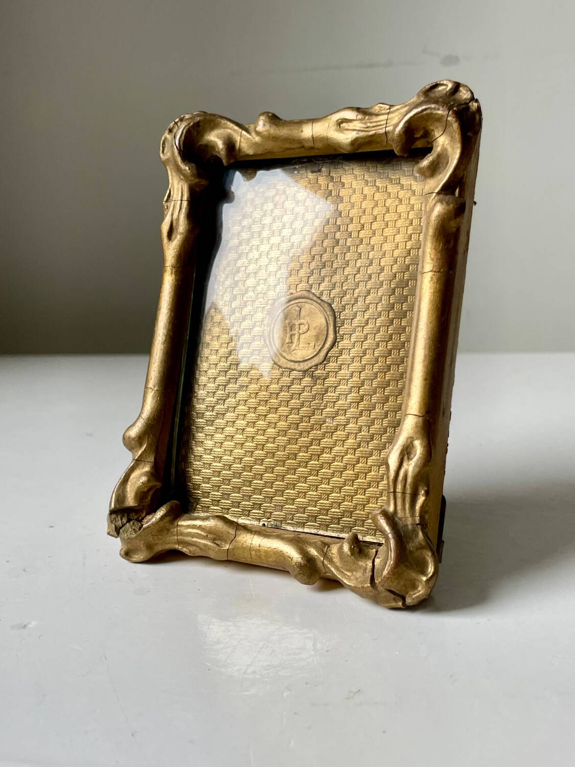 Antique art nouveau gilded wooden frame  11.5 cm x 8.5 cm convex glass
