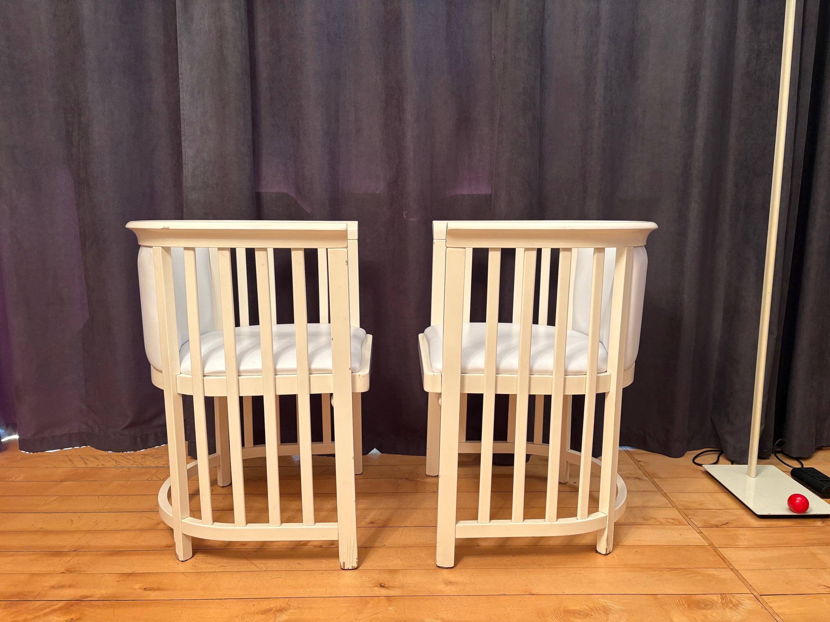 Pair of armchairs designed by Josef Hoffmann for Cabaret Fledermaus, Austri