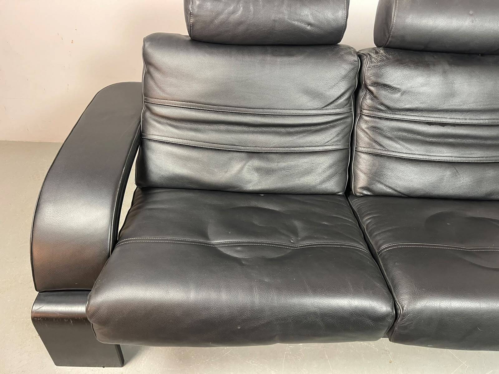 Black Leather Ake Fribytter “Kroken” Two-Seater Sofa for Nelo Möbel. Sweden