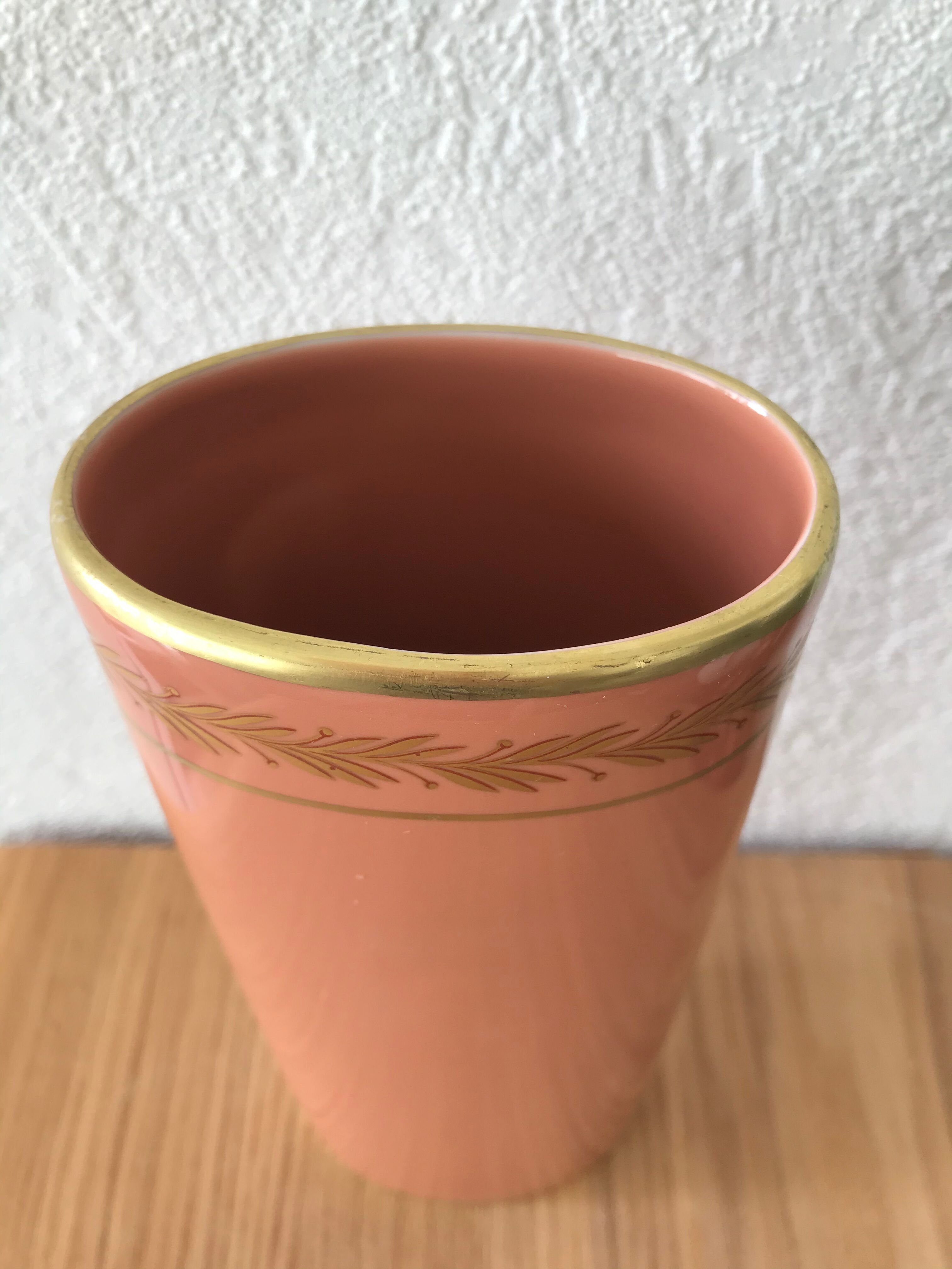 Limoges Artoria porcelain vase