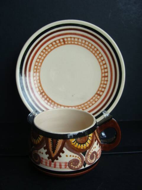 Art Deco cup and saucer P. Fouillen / Quimper