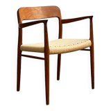Set de 8 chaises de salle à manger en teck du milieu du siècle par Niels O Møller pour JL Moller Danemark