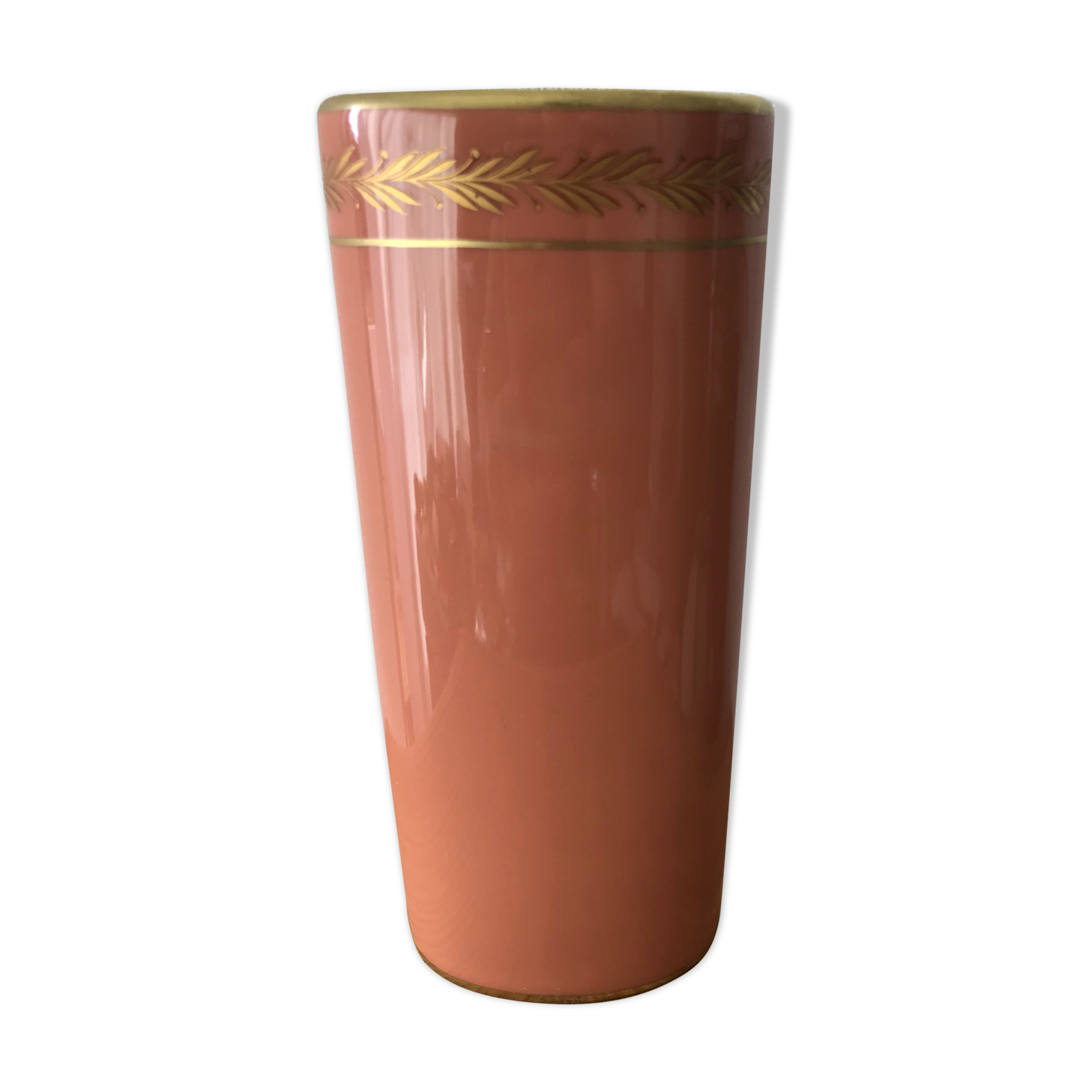 Limoges Artoria porcelain vase