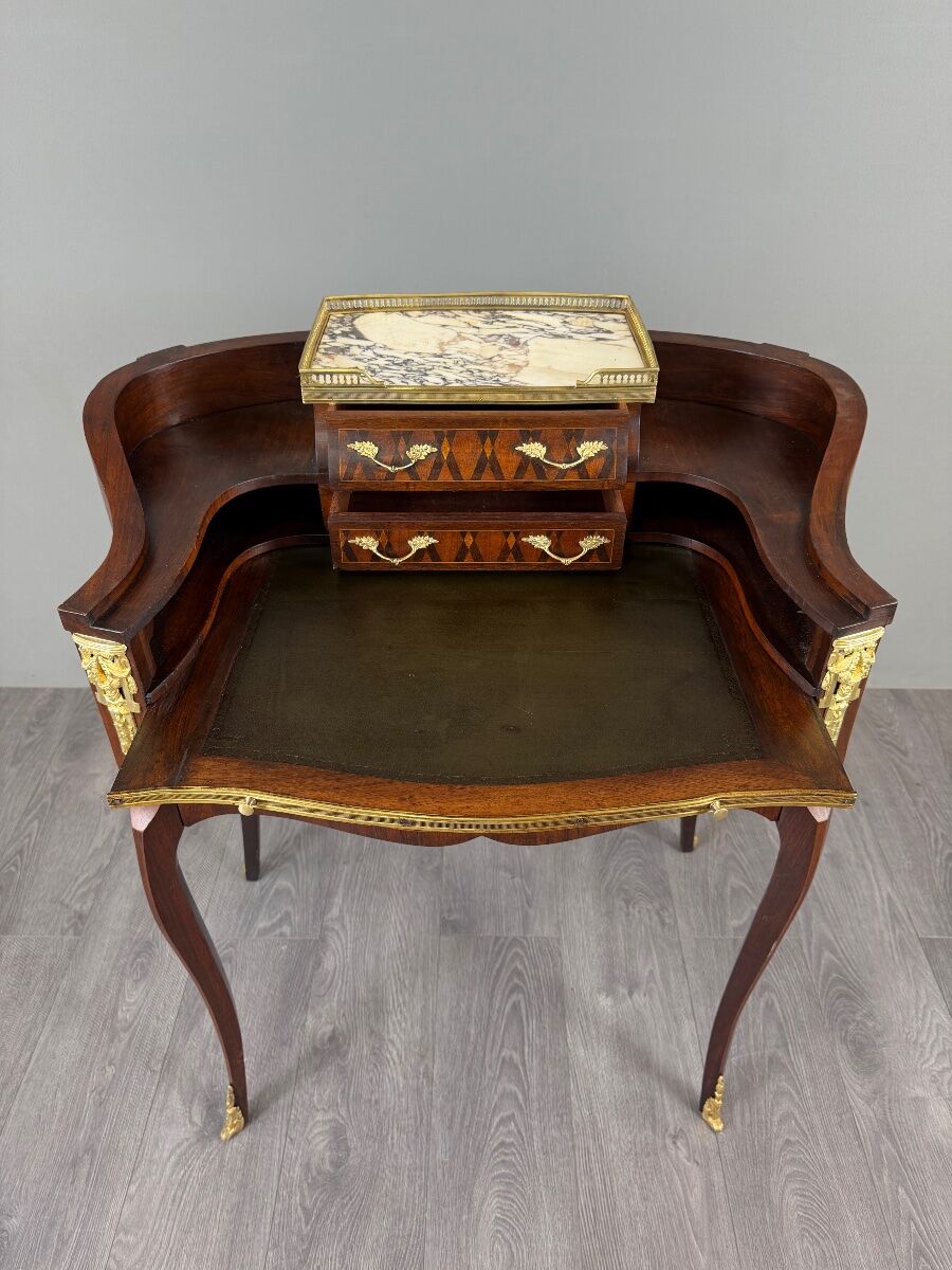 Bureau de dame Napoléon III en marqueterie et bronze doré, XIXe Siècle