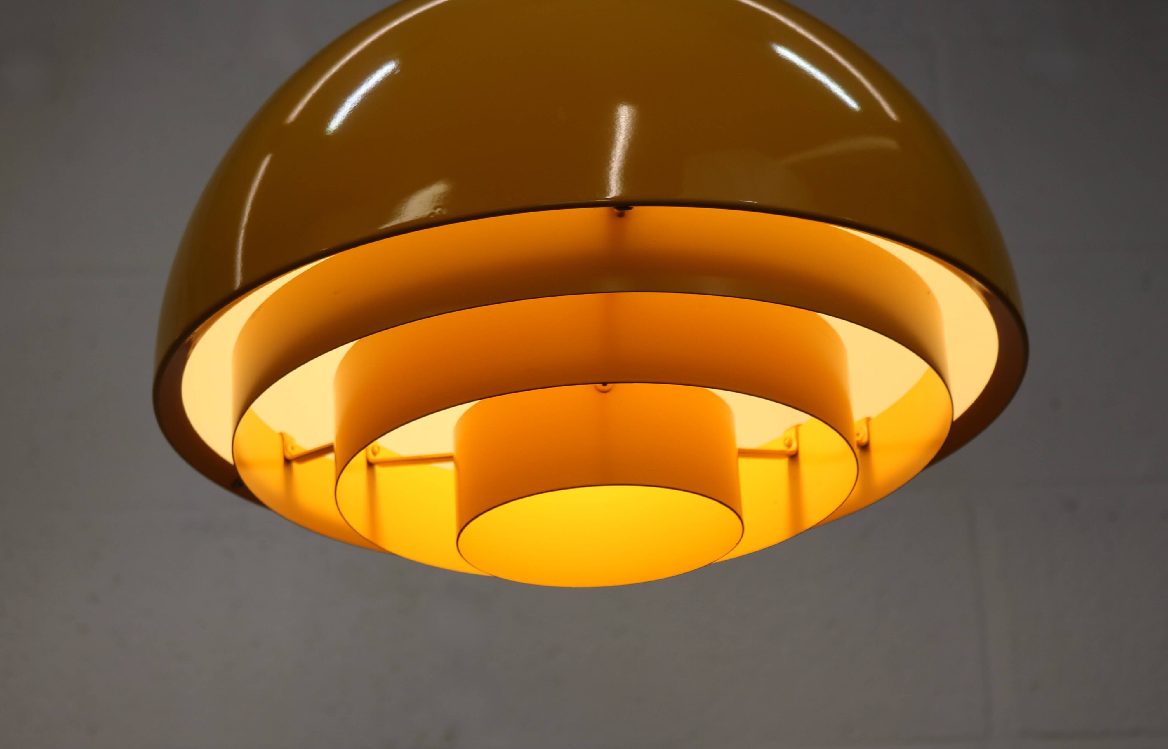 Yellow design classic - Fog and Morup - Jo Hammerborg - Model Milieu