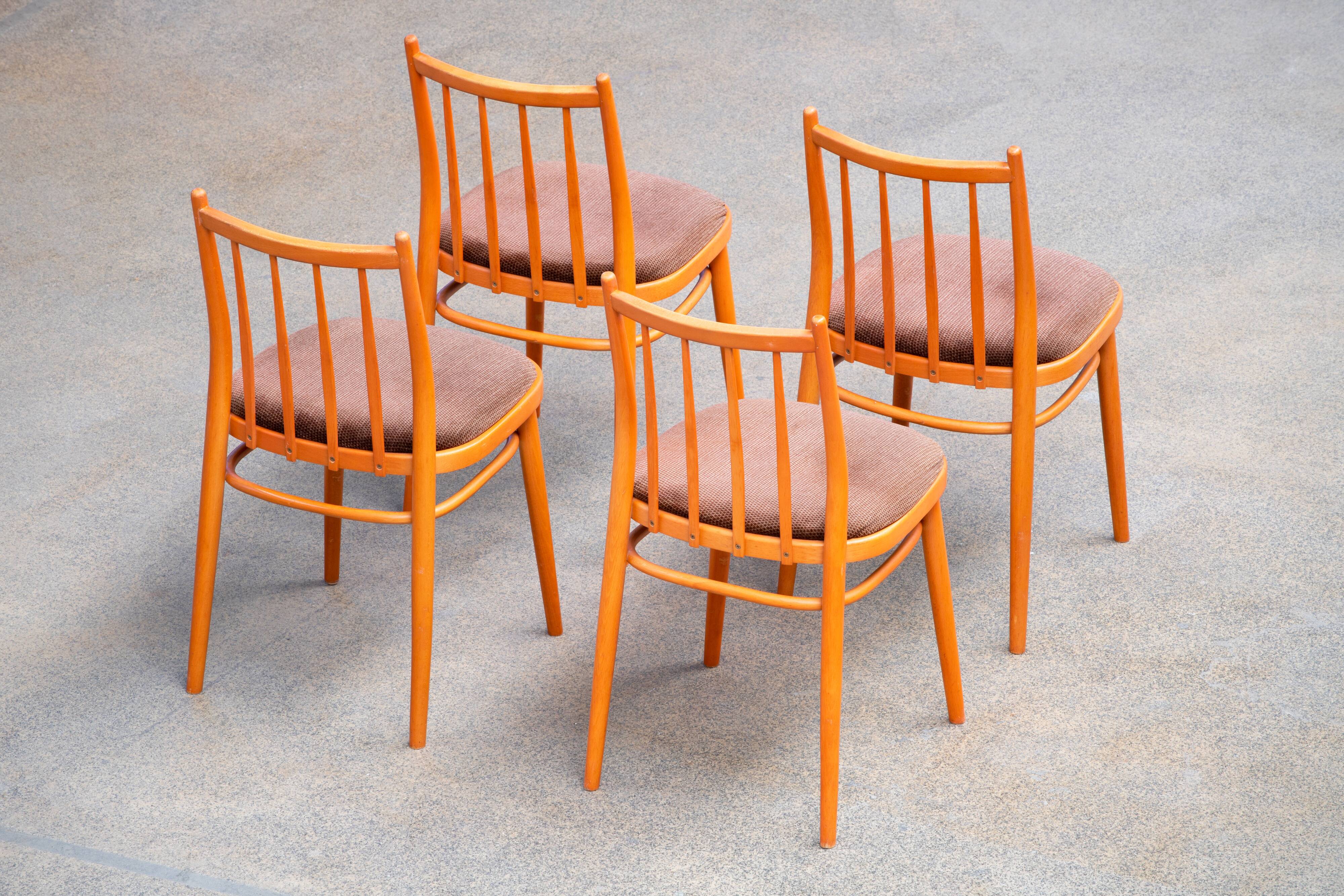 Series of 4 chairs bistrots scnadinave vintage