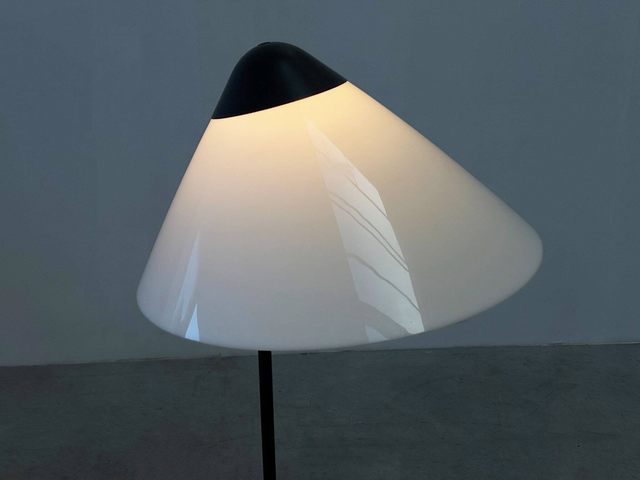 Hans Wegner Opala floor lamp for Louis Poulsen