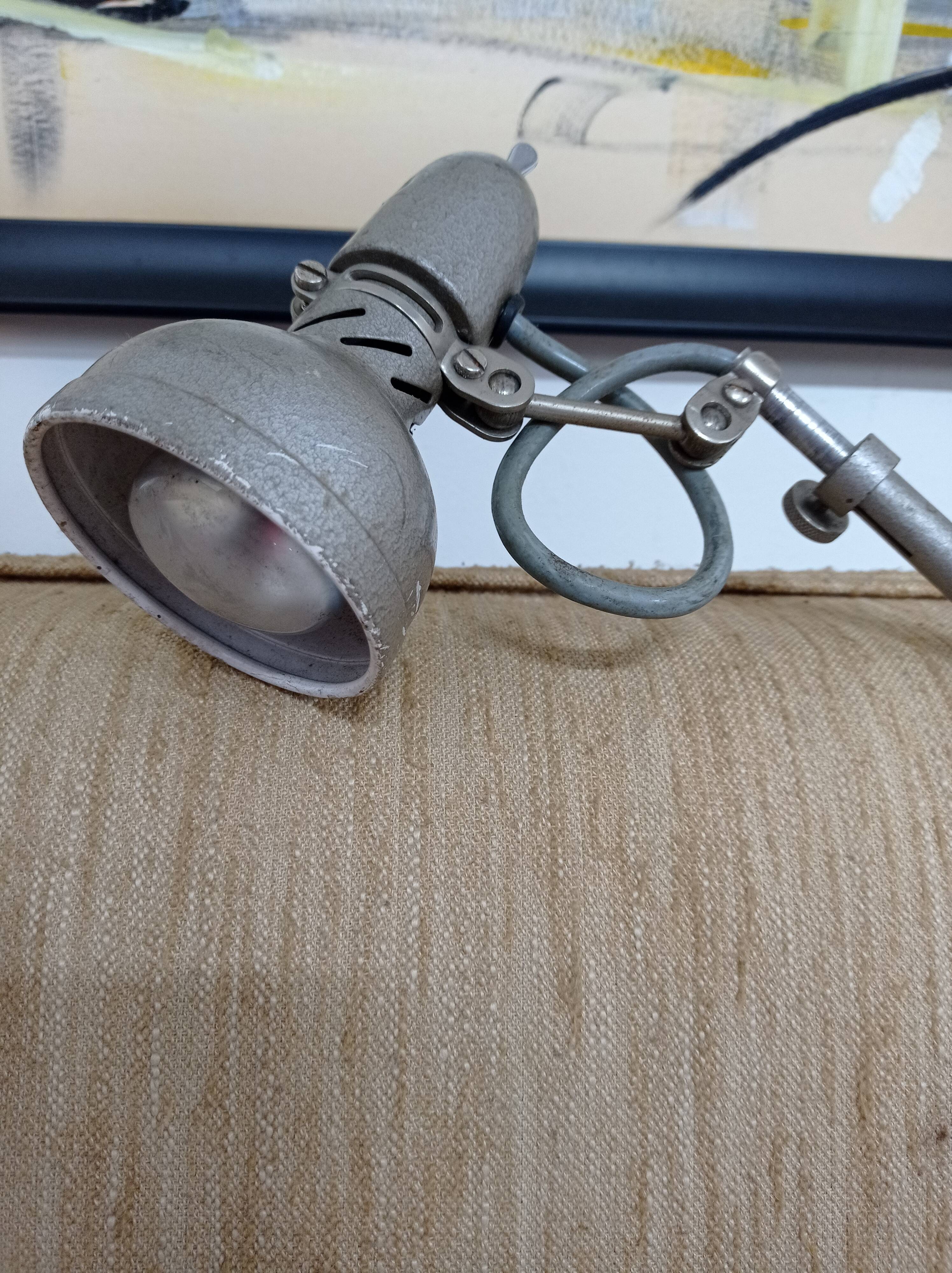 Lumina workshop lamp