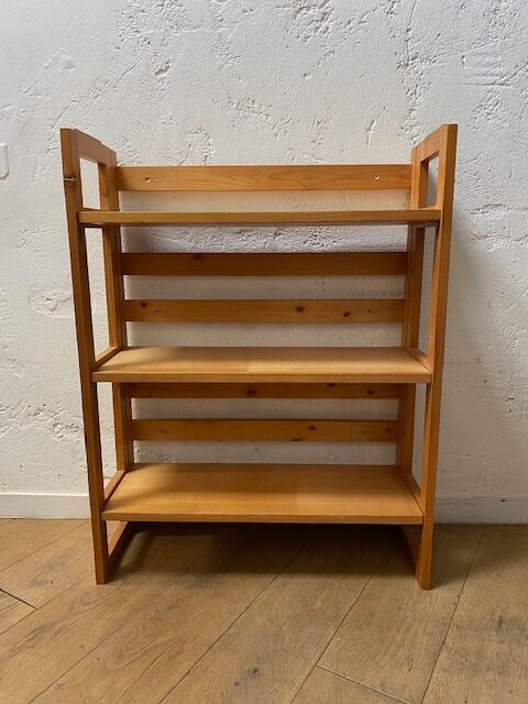 Bookcase wooden shelf