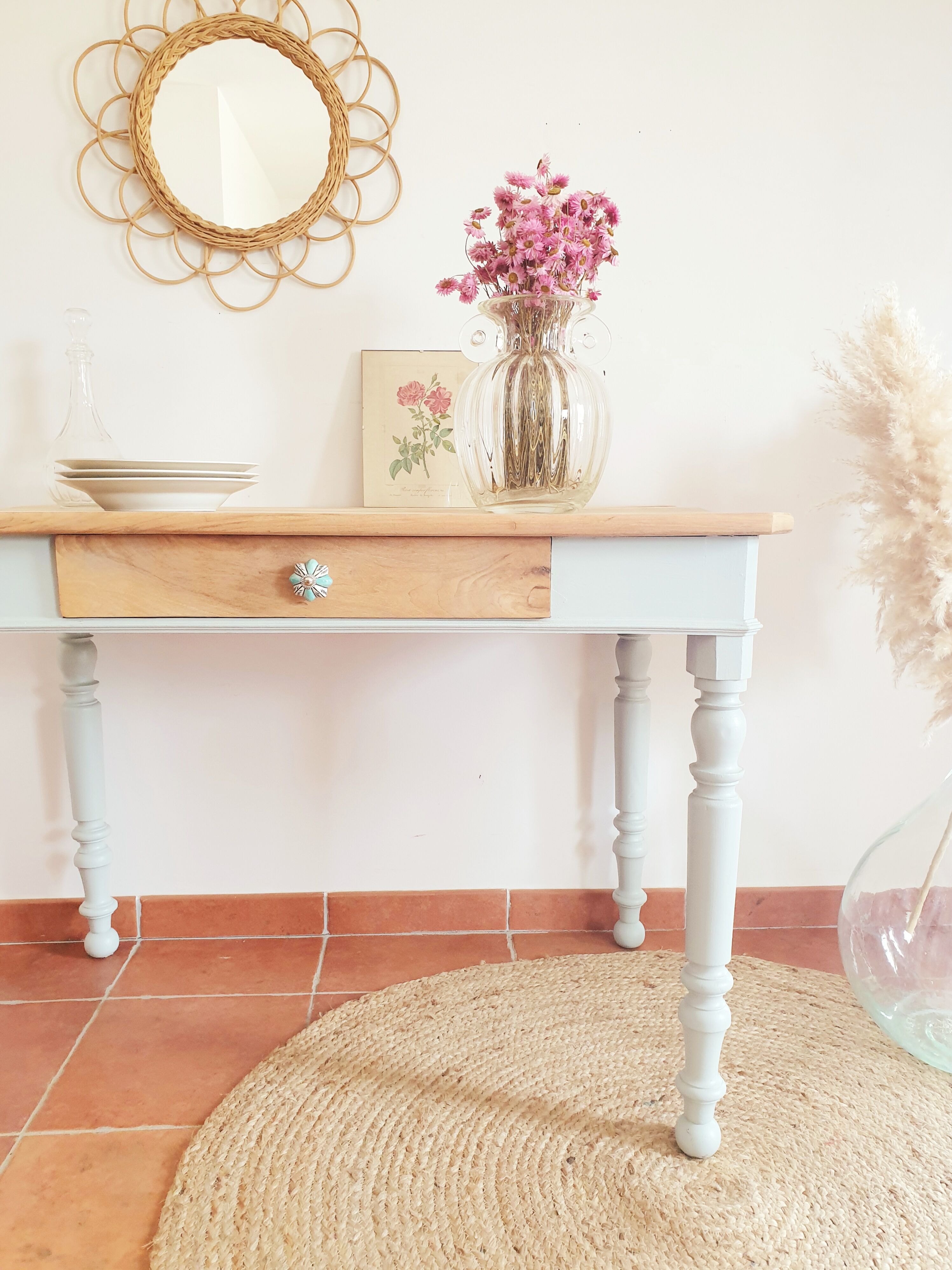 Nice old table/old desk