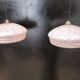 Paire de suspensions en opaline