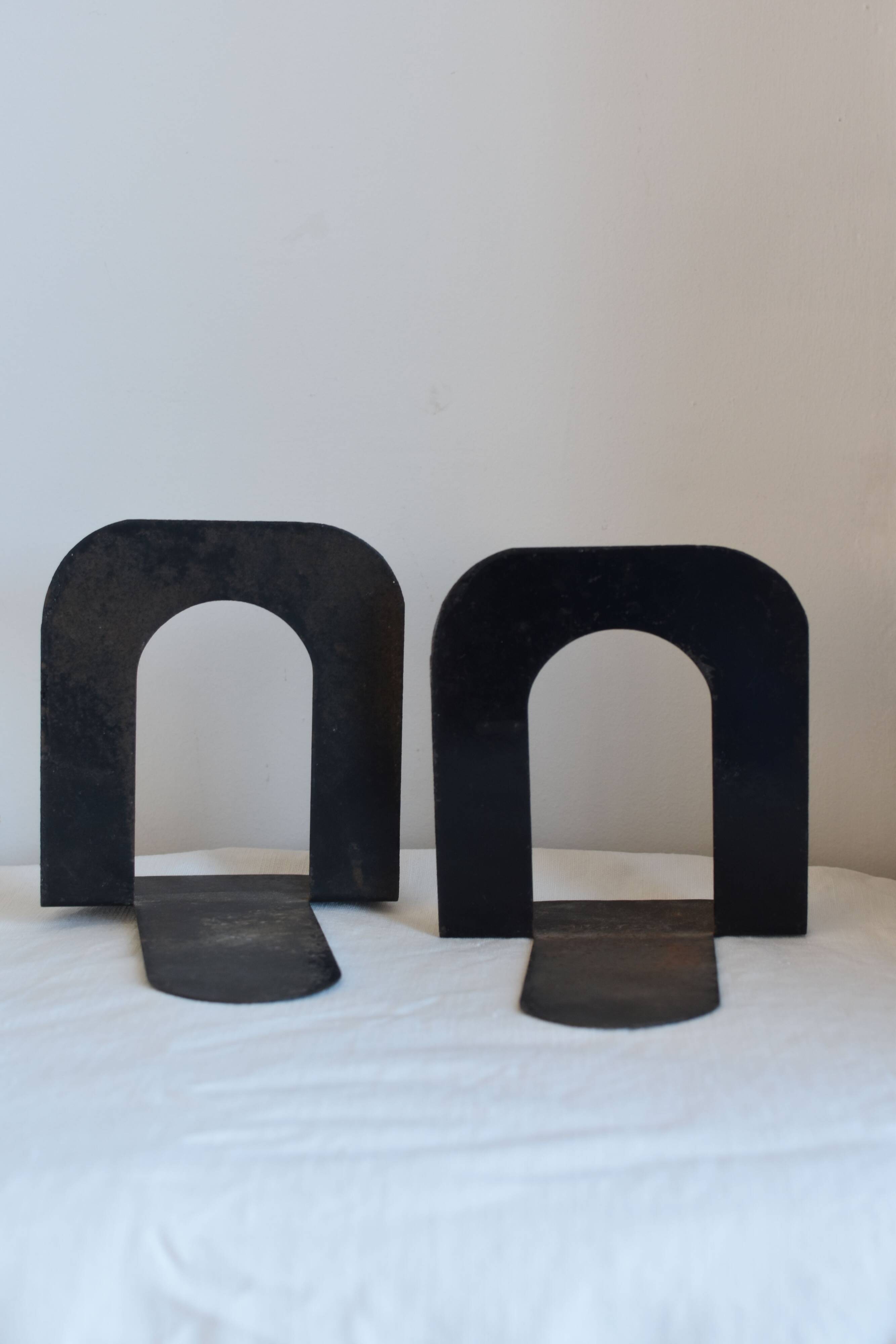 Pair of esprit gras ravel bookends