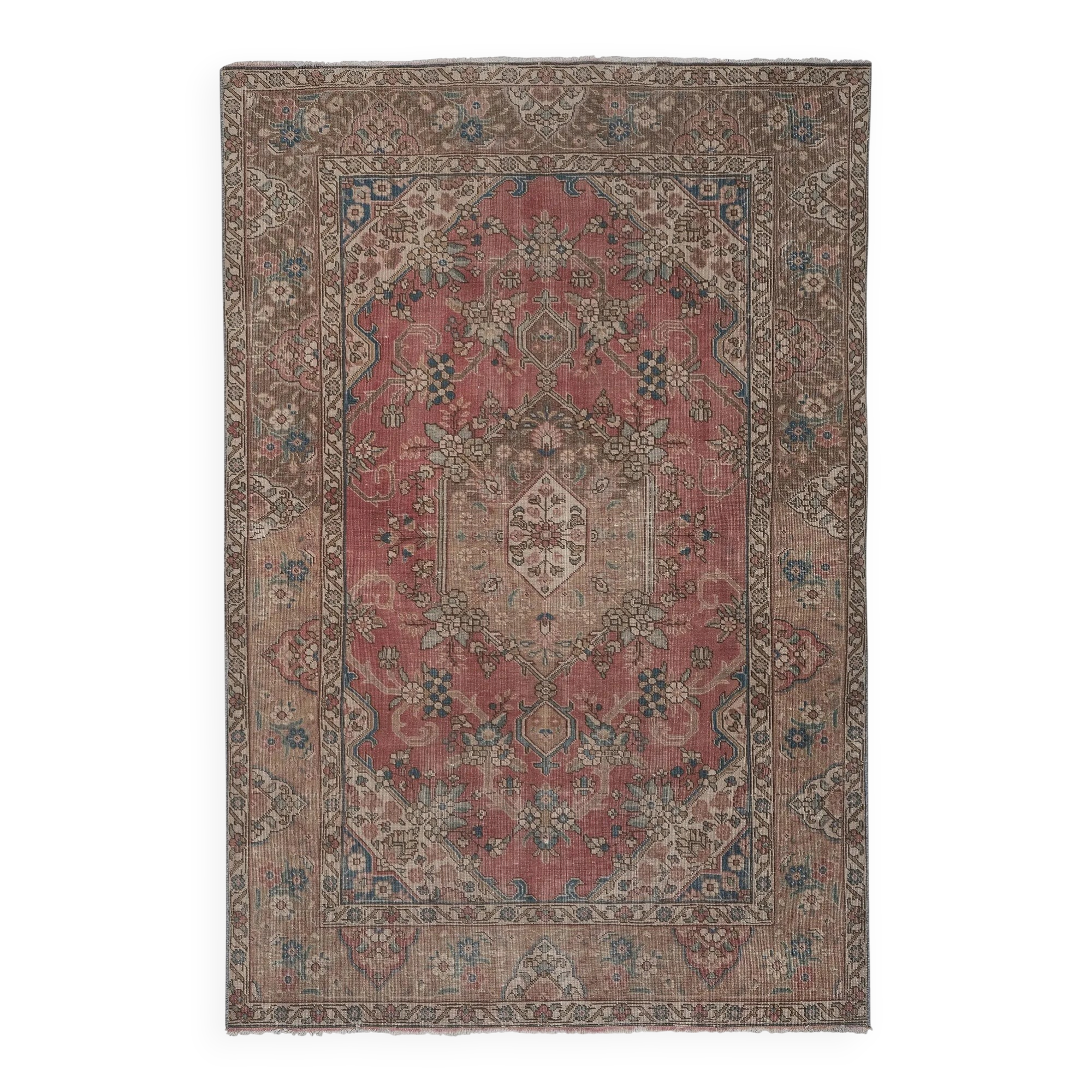 Vintage Turkish handmade rug 134x193 cm
