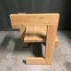 Une paire de Gerrit Rietveld de la chaise Steltman.