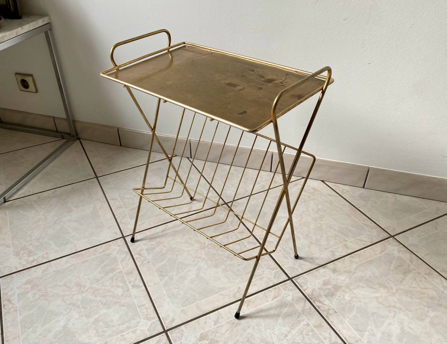 Vintage 1960s brass side table/magazine rack