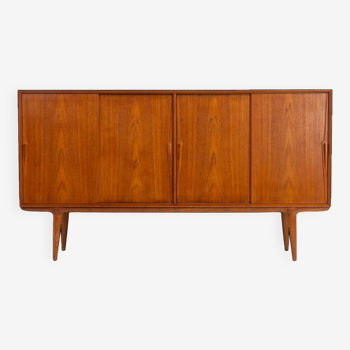 “Model 19” sideboard by Gunni Omann for Omann Jun (Denmark, 1960s).