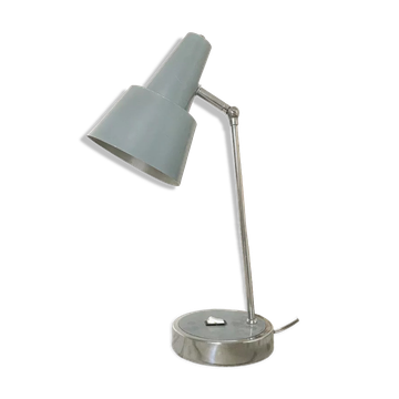 Metal desk lamp