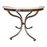 Round formica table