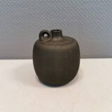 Vase/pot Dagnæs en argile/grès brun rainuré, d'Illums Danemark années 1970.