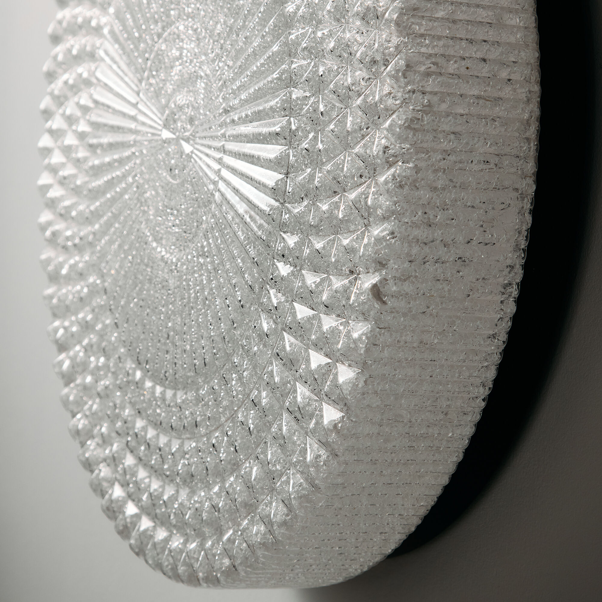 Applique murale en métal et plastique