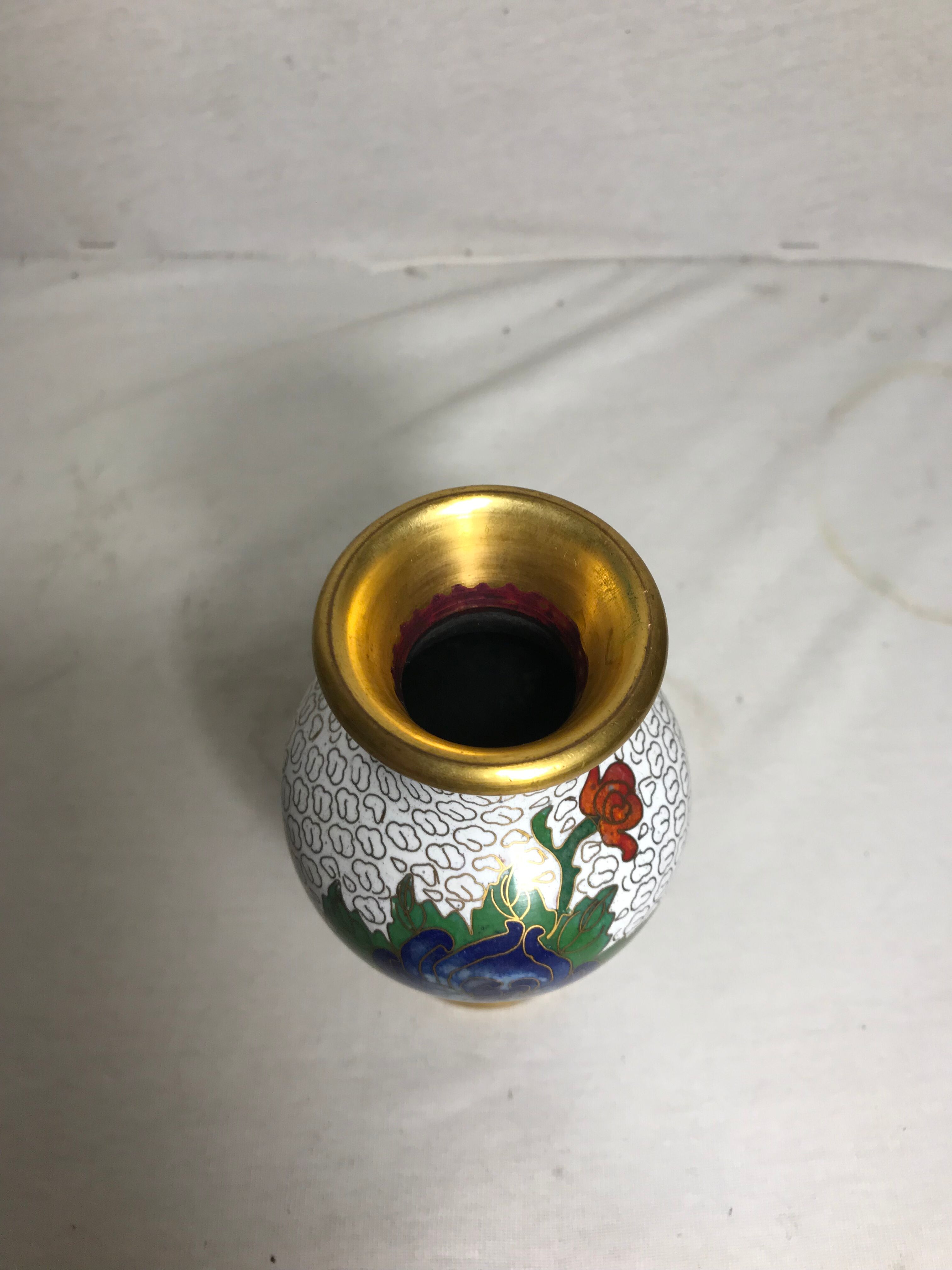 Vase cloisonné laiton dessins fleurs émaillés décoration vintage #2