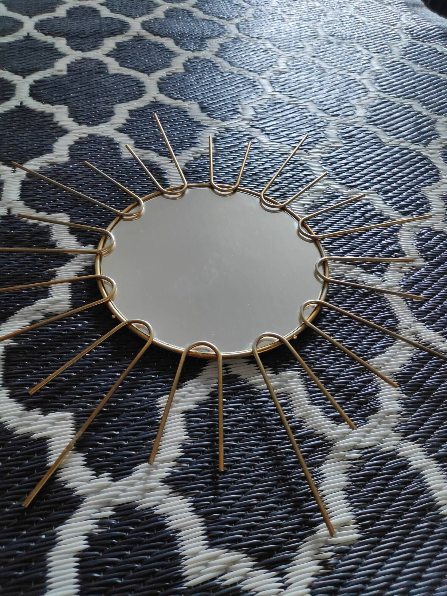 Miroir soleil mural avec métal doré vintage des années 60 42cm