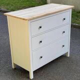 Scandinavian white and solid wood chest of drawers with 3 drawers