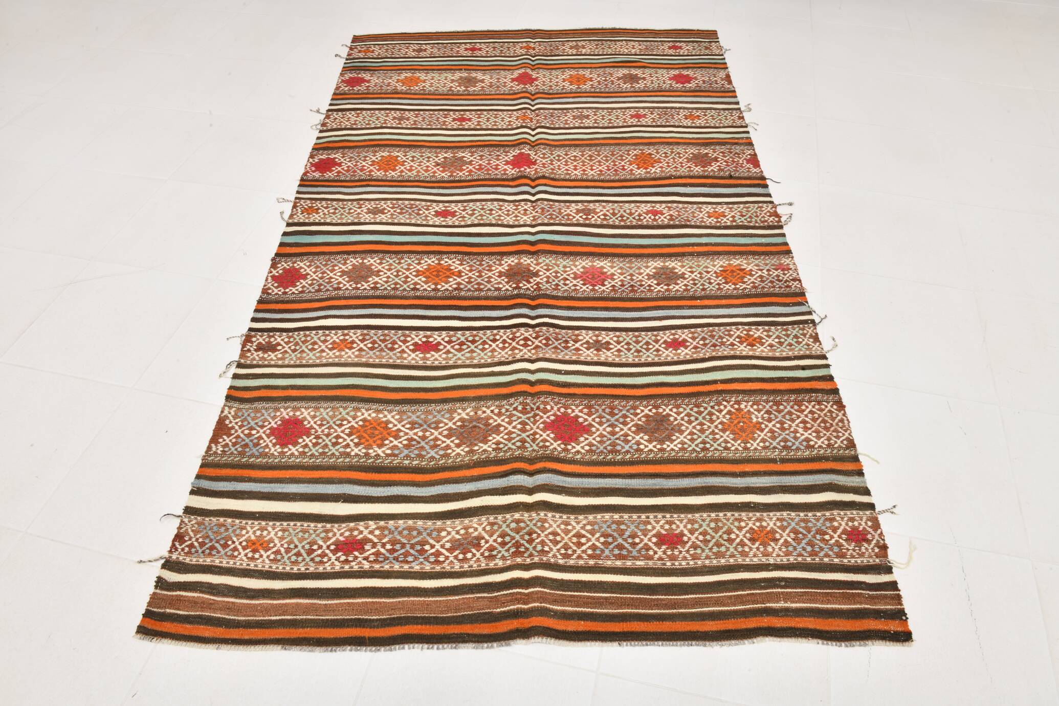 Faded Natural Orientel Kilim Rug, 146x252 Cm