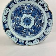 Delftware dish with blue flowers on a white background, 18th century, 35 cm