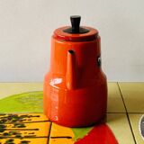 Vintage coffee maker in red enameled metal and Bakelite